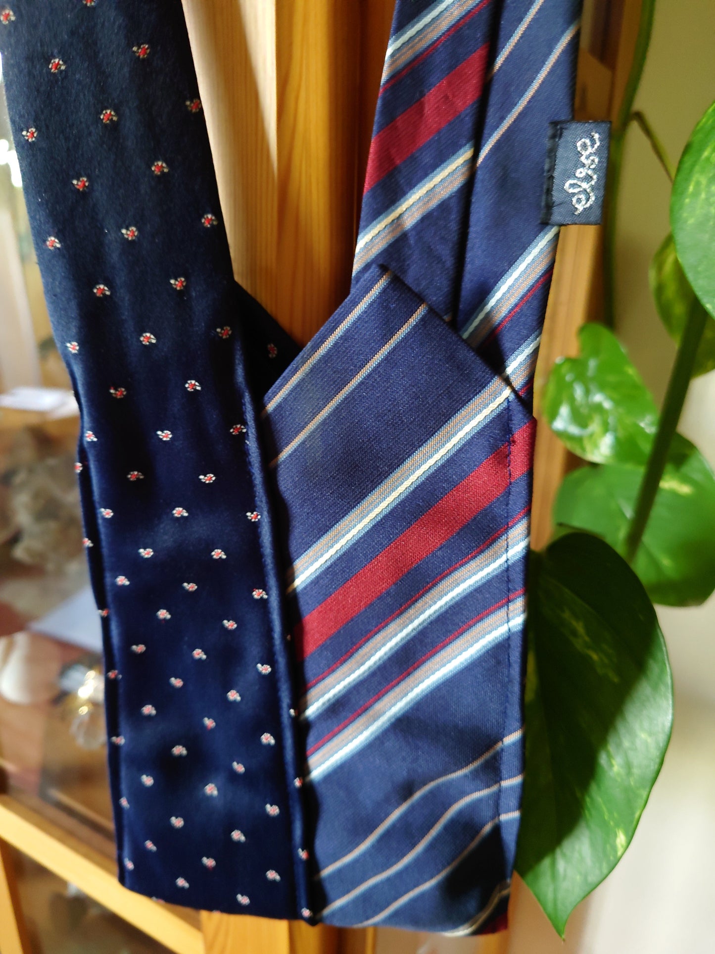 Krawattentasche – nachhaltiges Upcycling-Unikat - verschiedene Farben, Größen, Designs