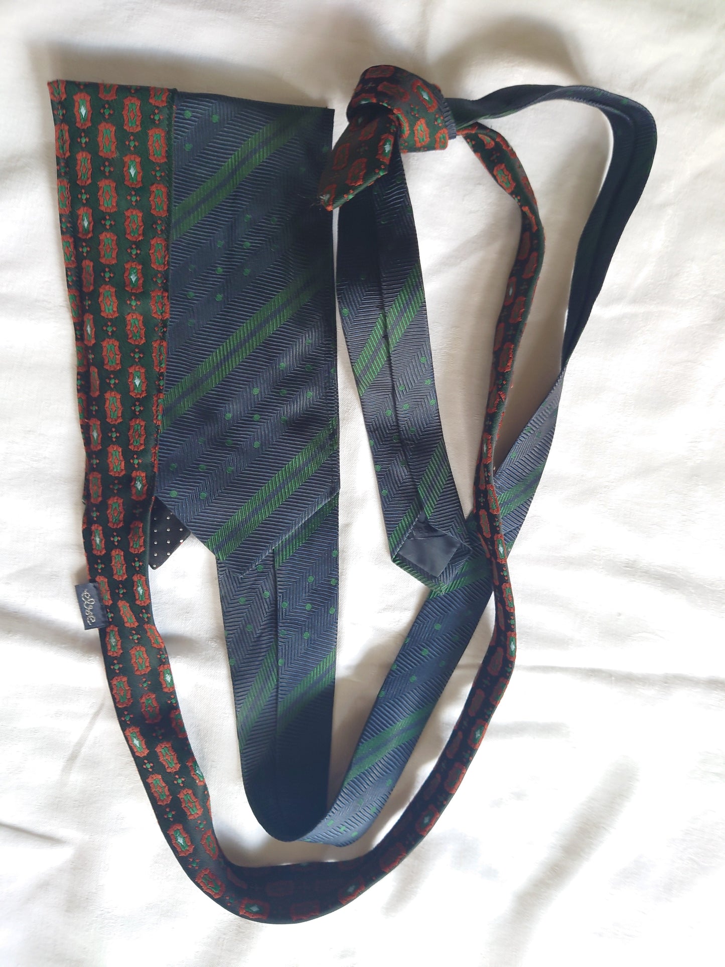 Krawattentasche – nachhaltiges Upcycling-Unikat - verschiedene Farben, Größen, Designs