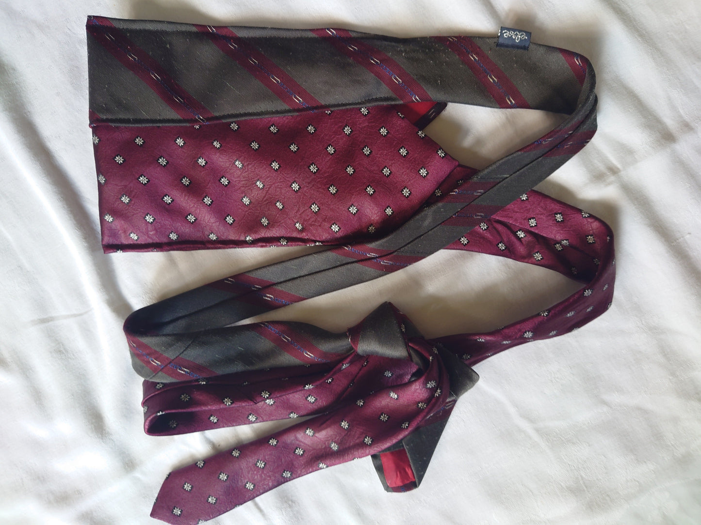 Krawattentasche – nachhaltiges Upcycling-Unikat - verschiedene Farben, Größen, Designs